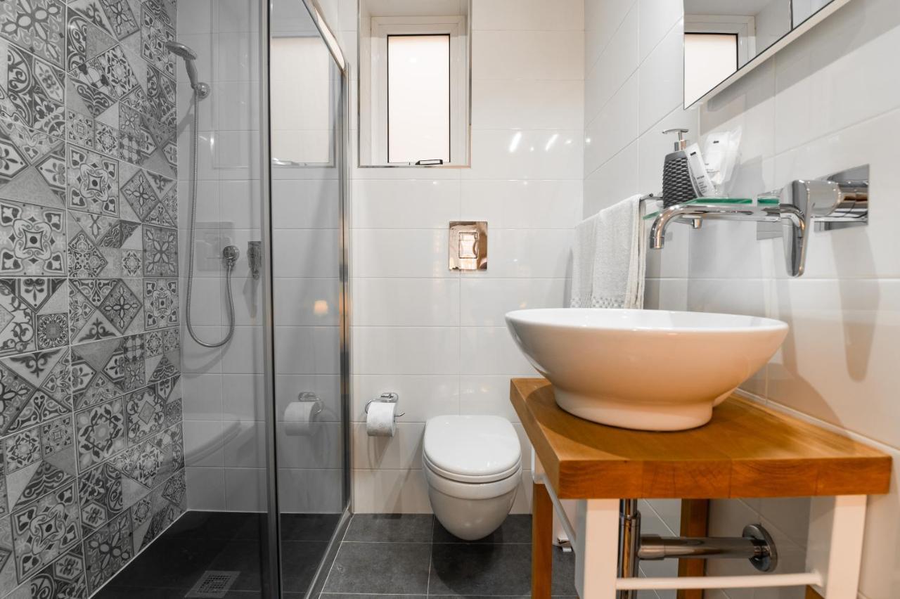 Monreal Boutique Townhouse - R024Rm3 Hotel Paola Luaran gambar